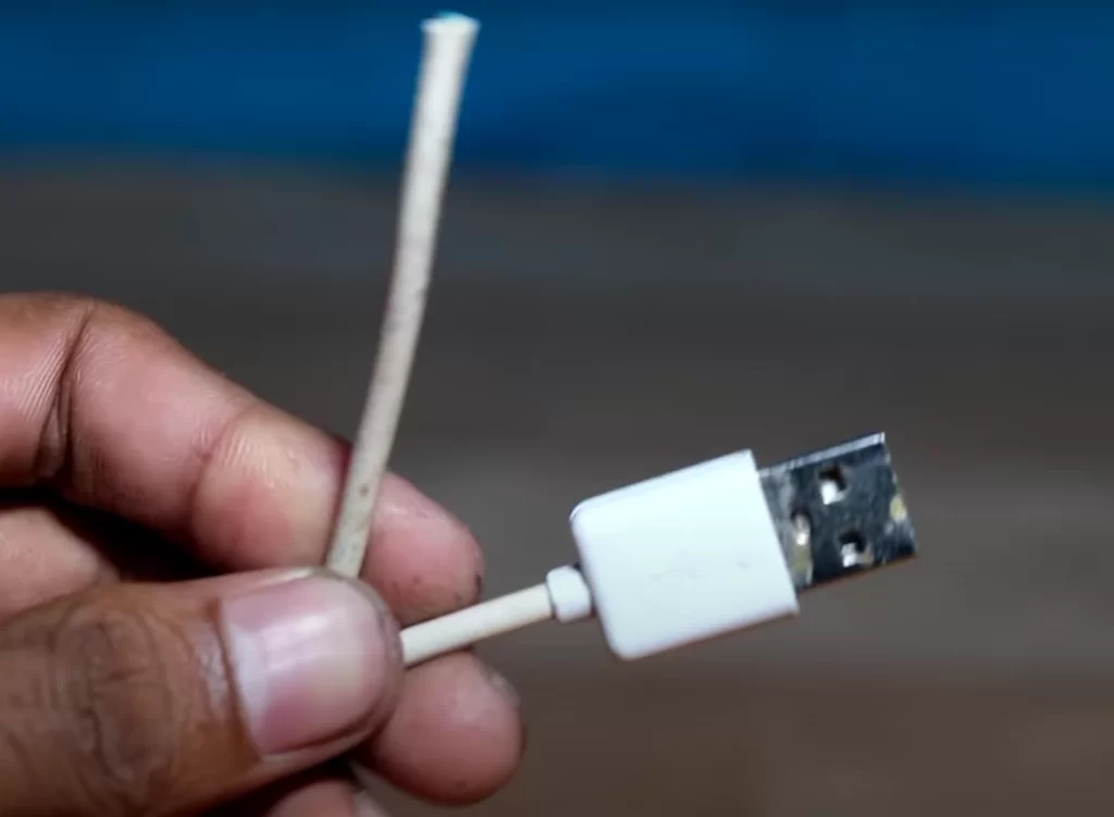 USB Cord