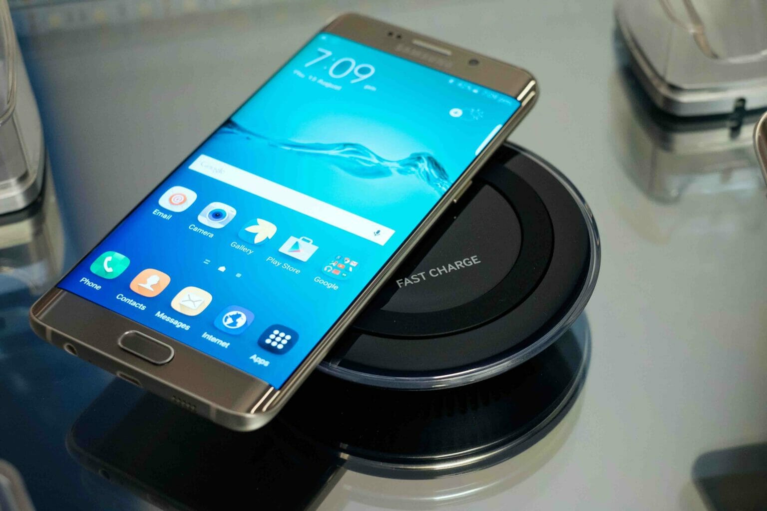 Why Is My Wireless Charger Blinking Why Is My Wireless Charger Blinking