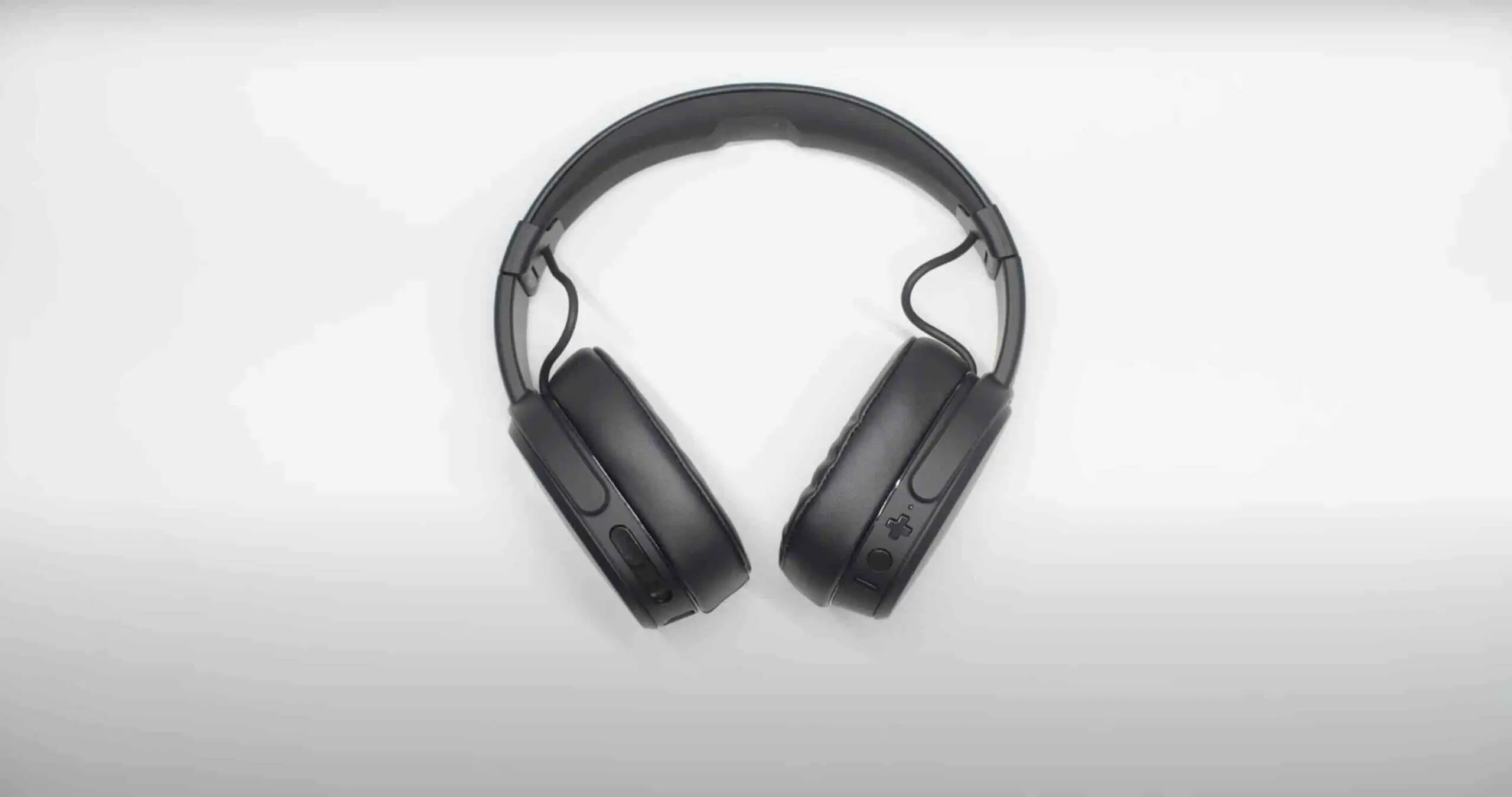 CRUSHER Wireless Bluetooth headphone in black color