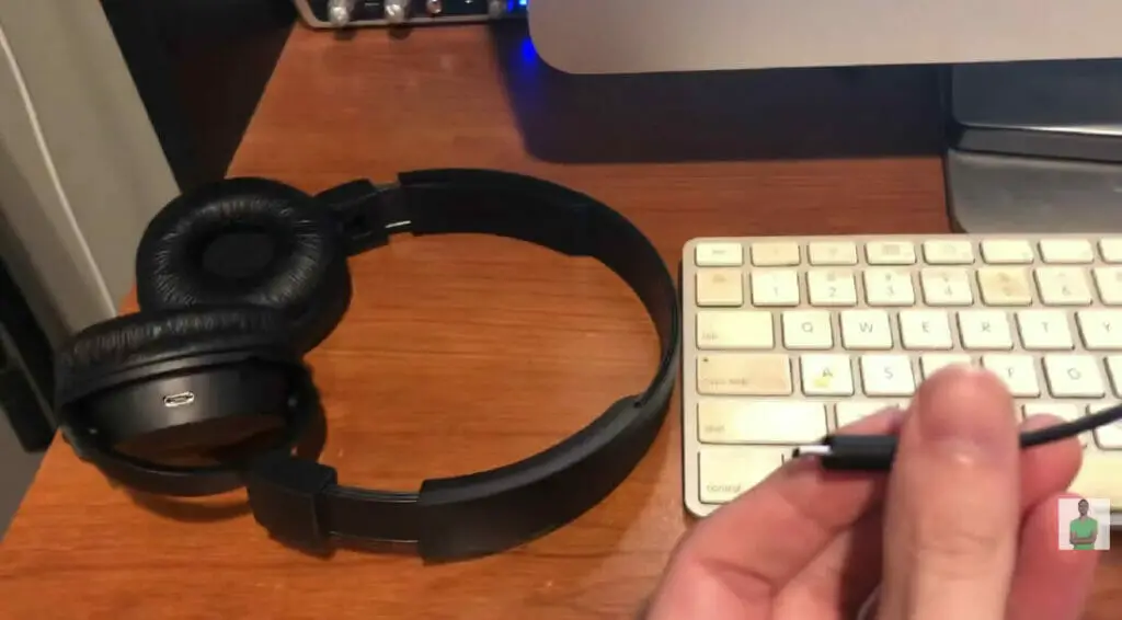 preparing wireless headphones for charging