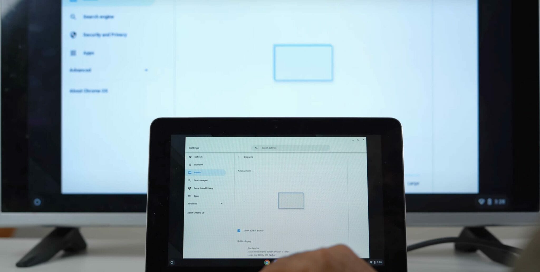 How To Mirror Chromebook To TV Wirelessly (6 Easy Steps)