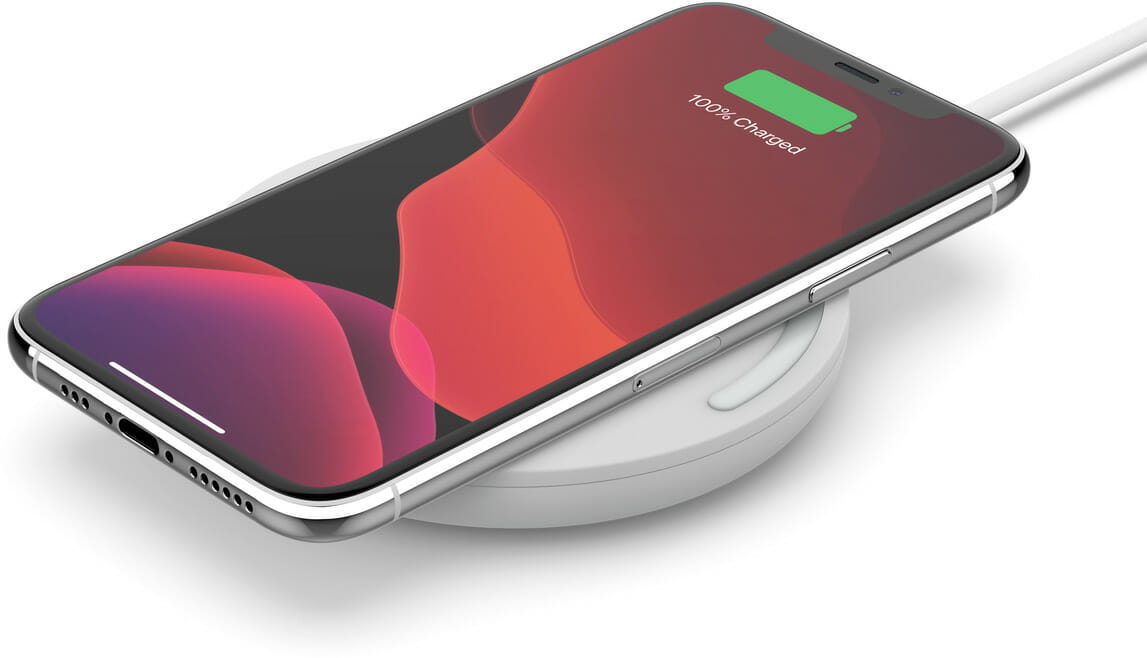 phone charing on a wireless charging pad