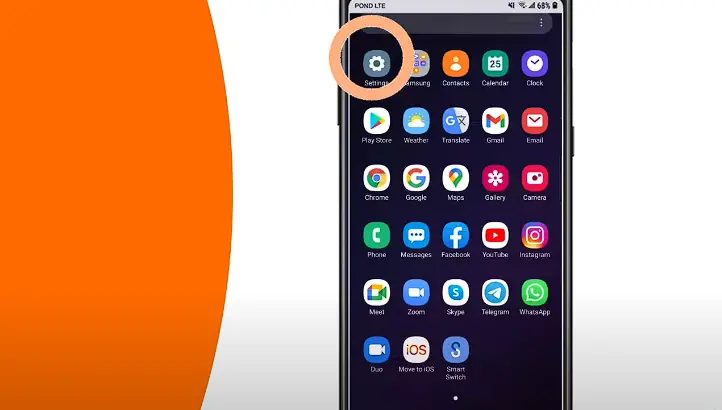 The samsung galaxy s10 is shown with homescreen icons and circling a setting icon