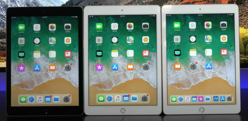 The ipad air 2 and ipad mini 2 are shown next to each other