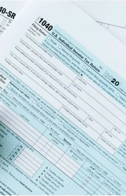 A 1040 US Tax form document